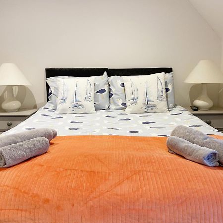 New Family Apartment Walking Distance To The Beach Bournemouth Kültér fotó